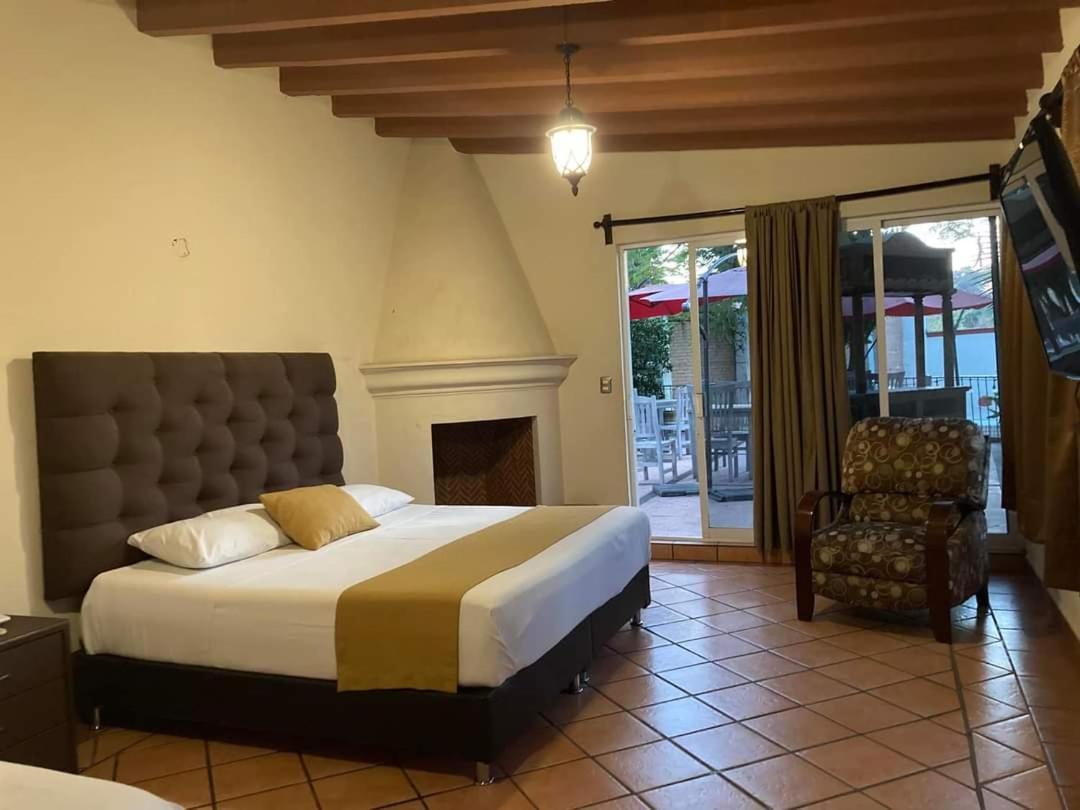 Casa Maria Emilia Hotel Куернавака Екстериор снимка